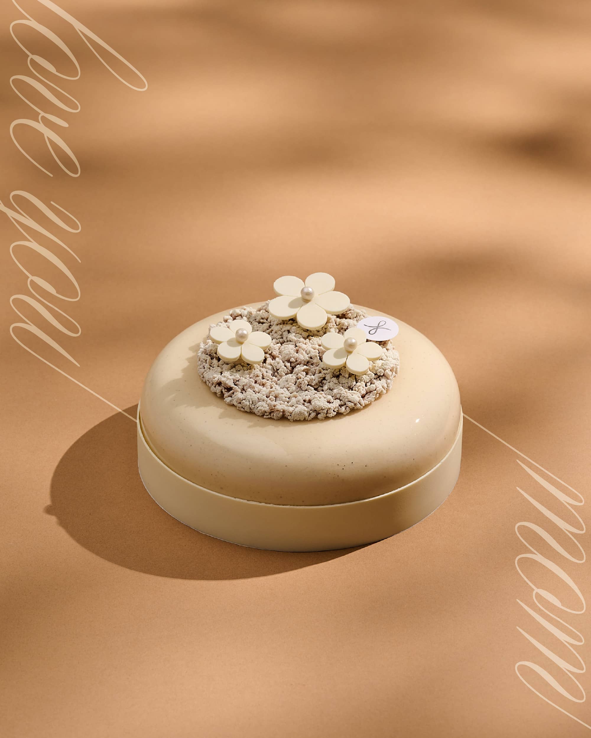 2025 Mother’s Day Cake — White Peony Quince