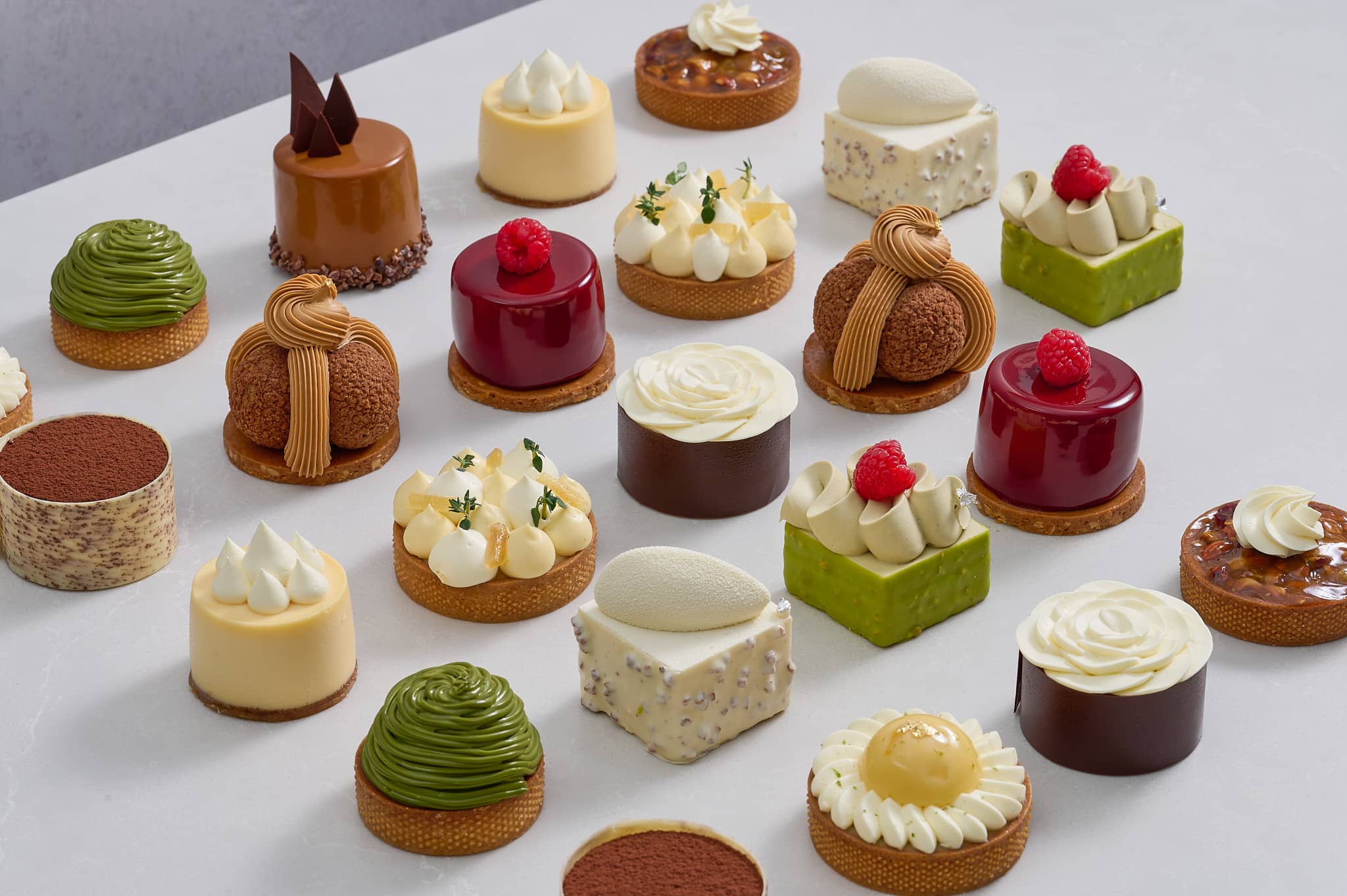 Petit Gateaux – Lacher Patisserie